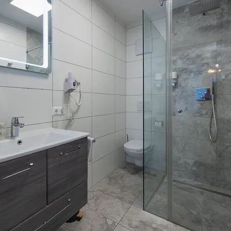 Casa - & Konukevi Villach