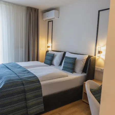 Casa 3*